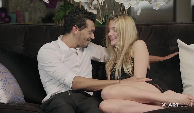 Второй сексуальным опыт в жизни блондинки